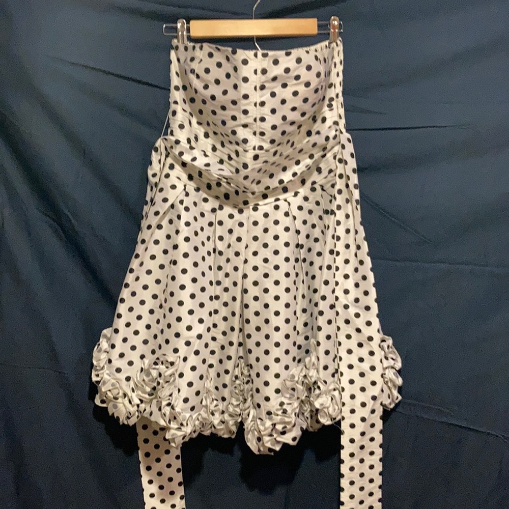 Extremely cute dress!